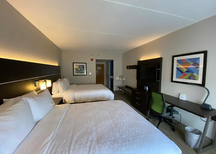 Express & - By Ihg 4* Prospect Heights