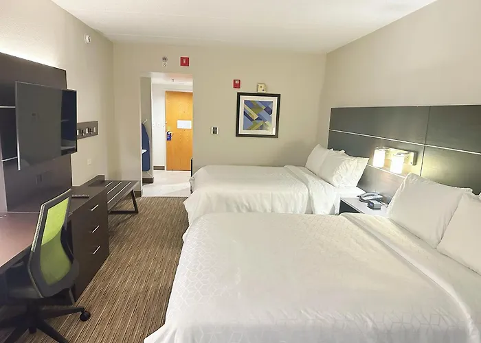 Express & - By Ihg 4* Prospect Heights