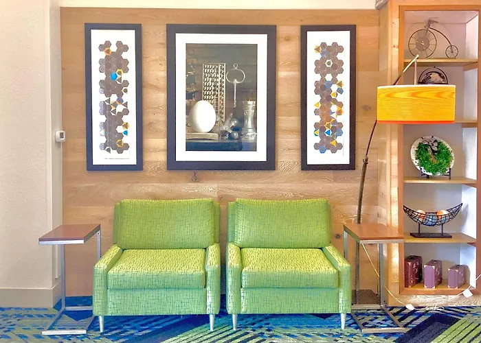Express & - By Ihg Hotel Prospect Heights