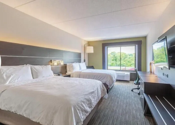 Hotel Express & - By Ihg 4*