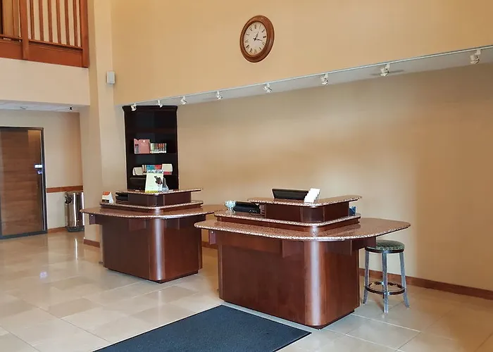 Express & - By Ihg Hotel Prospect Heights