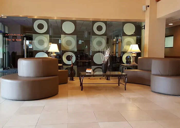 Hotel Express & - By Ihg 4*
