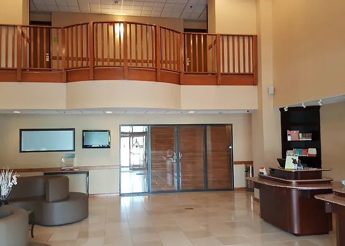 Express & - By Ihg Hotel 4*