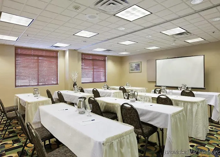Express & - By Ihg 4*